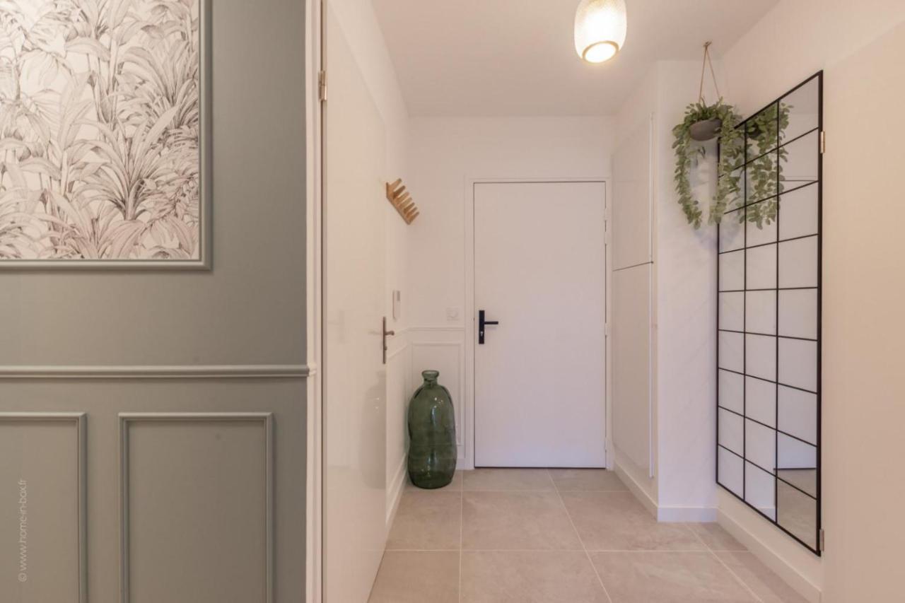 Le Jade By Plaza Apartment Serris Bagian luar foto